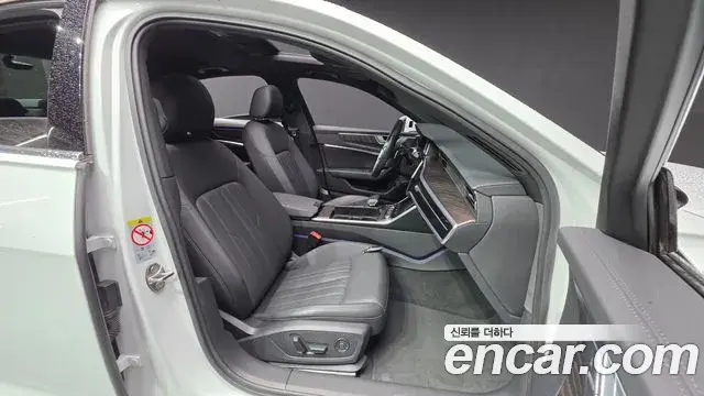 Audi A6 2022 — ფოტო 9/20