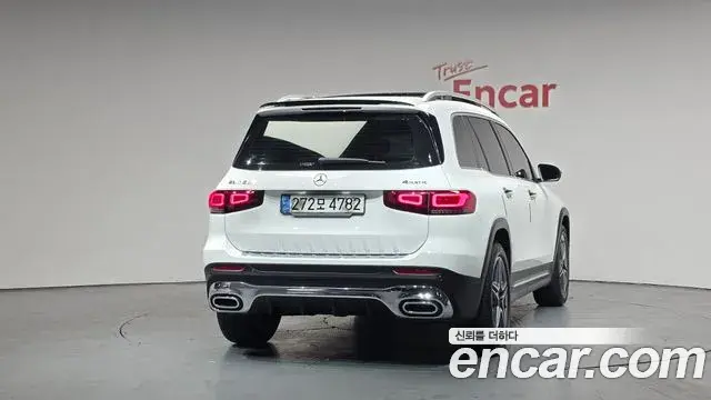 Mercedes-Benz GLB-Class 2020 — ფოტო 6/20