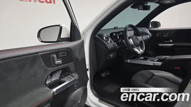 Mercedes-Benz GLB-Class 2020 — ფოტო 19/20