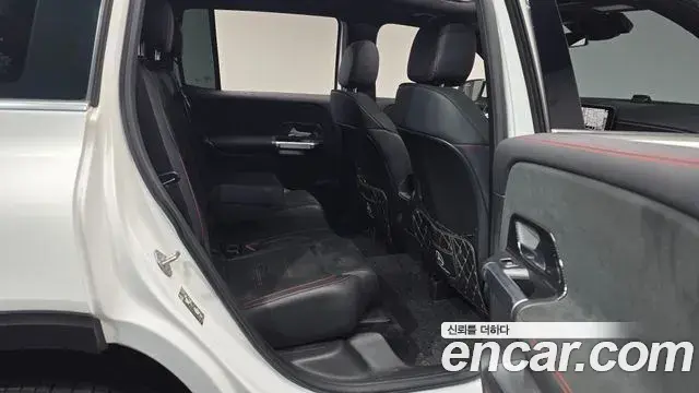 Mercedes-Benz GLB-Class 2020 — ფოტო 9/20