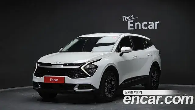 Kia Sportage 2022 — Фото 1/20