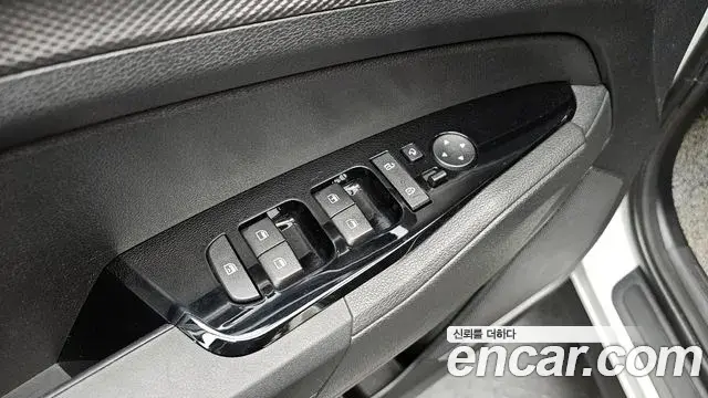 Kia Sportage 2022 — Фото 19/20