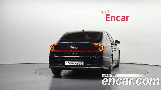 Hyundai Sonata Hybrid 2021 — Şəkil 8/20