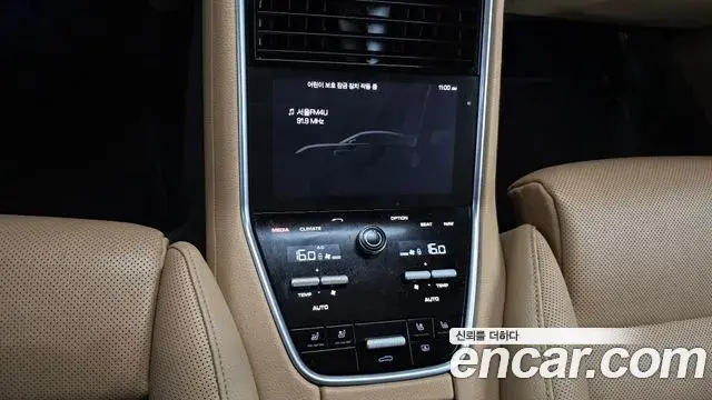 Porsche Panamera 2018 — Фото 19/20