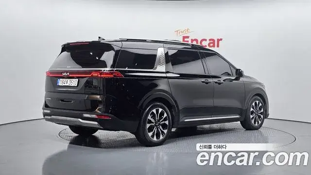Kia Carnival 2022 — Фото 2/20