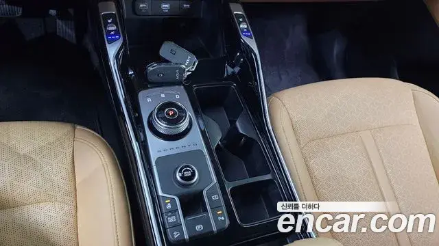 Kia Sorento 2022 — Şəkil 16/20