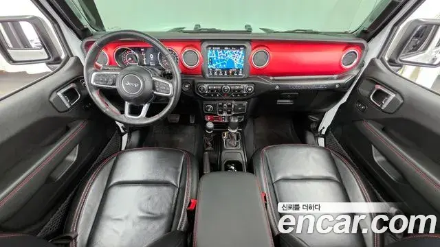 Jeep Wrangler 2021 — Şəkil 8/20