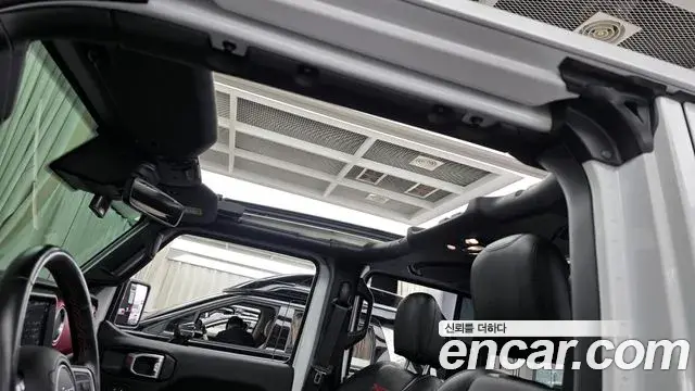 Jeep Wrangler 2021 — Şəkil 5/20