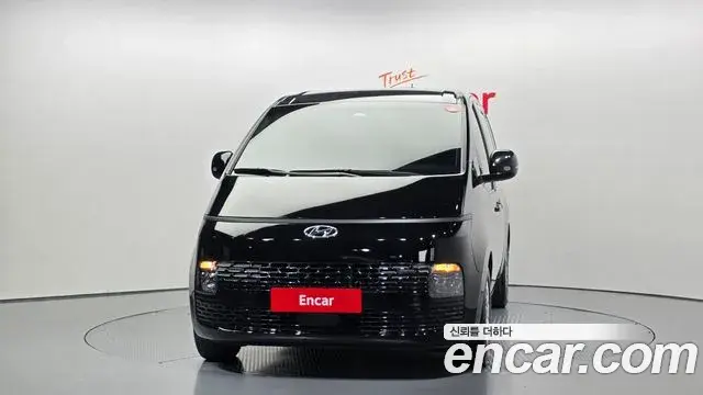 Hyundai Staria 2021 — Photo 19/20