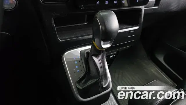 Hyundai Staria 2021 — Photo 13/20