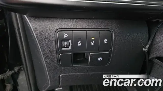 Hyundai Staria 2021 — Photo 14/20