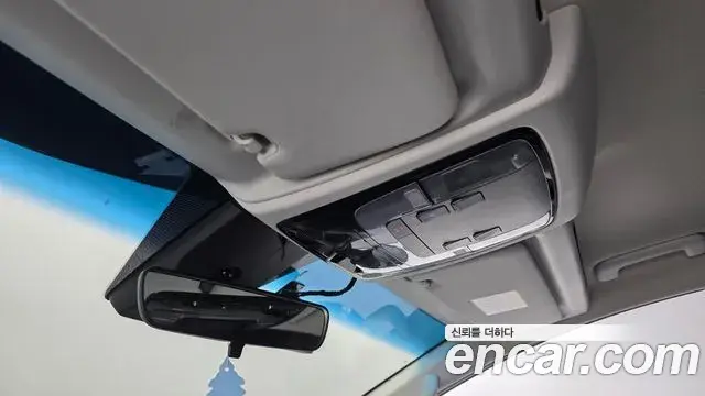 Hyundai Staria 2021 — Photo 3/20
