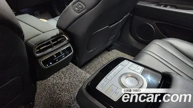 Genesis G80 2020 — ფოტო 13/20