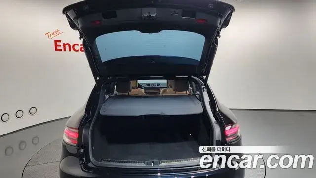 Porsche Macan 2021 — Фото 20/20