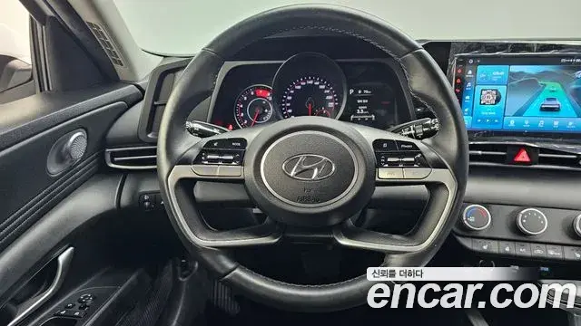 Hyundai The New Avante Hybrid 2022 — Photo 4/23