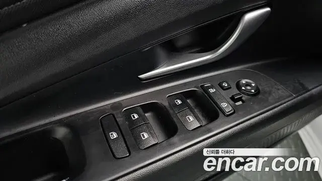 Hyundai The New Avante Hybrid 2022 — Photo 5/23
