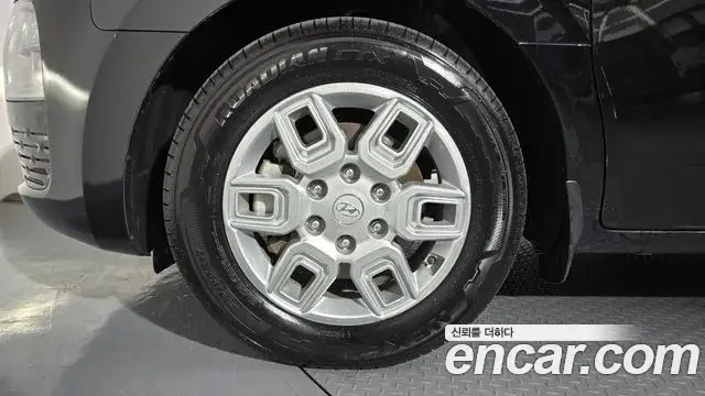Hyundai Staria 2022 — ფოტო 9/20