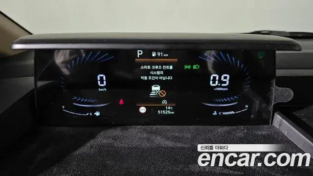 Hyundai Staria 2022 — ფოტო 3/20
