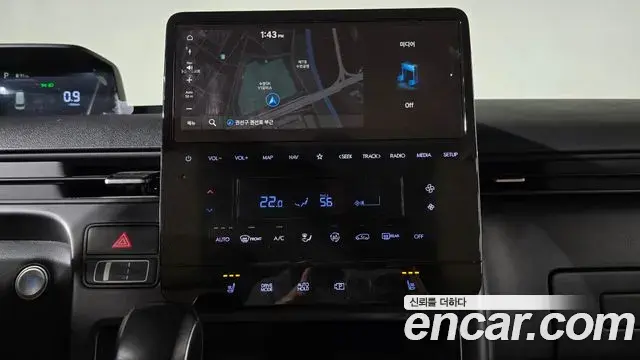 Hyundai Staria 2022 — ფოტო 15/20