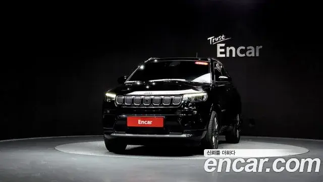 Jeep Compass 2022 — Фото 3/20
