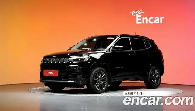 Jeep Compass 2022 — Фото 1/20