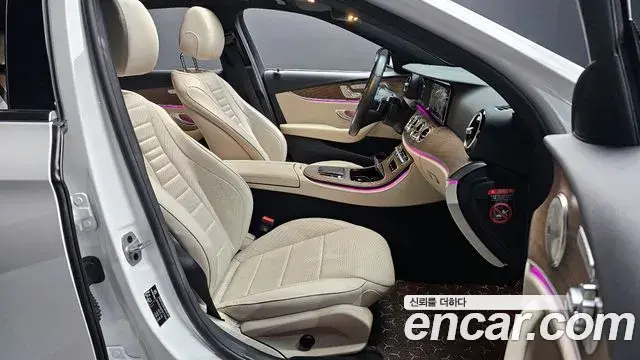 Mercedes-Benz E-Class 2023 — ფოტო 12/20