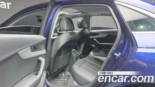 Audi A4 2023 — ფოტო 4/20