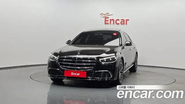 Mercedes-Benz S-Class 2022 — ფოტო 16/20