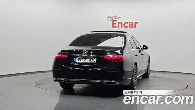 Mercedes-Benz S-Class 2022 — ფოტო 19/20