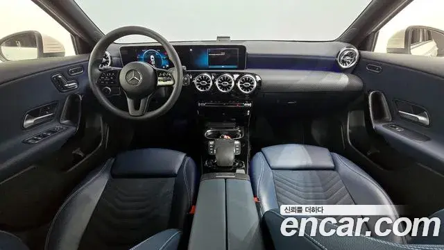 Mercedes-Benz A-Class 2020 — Фото 7/20