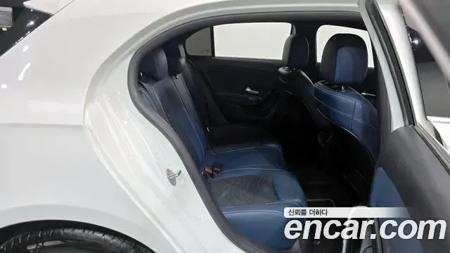 Mercedes-Benz A-Class 2020 — Фото 12/20