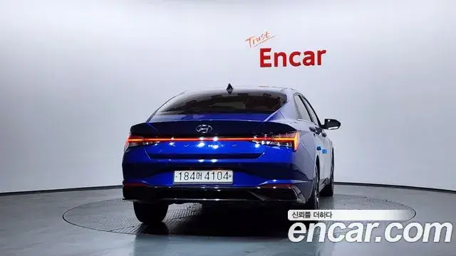 Hyundai The New Avante Hybrid 2020 — ფოტო 9/20