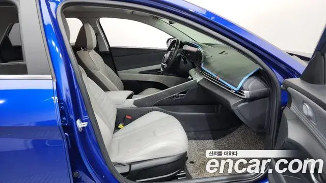 Hyundai The New Avante Hybrid 2020 — ფოტო 10/20
