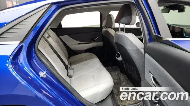 Hyundai The New Avante Hybrid 2020 — ფოტო 14/20
