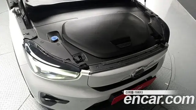 Volvo C40 Recharge 2022 — ფოტო 12/20