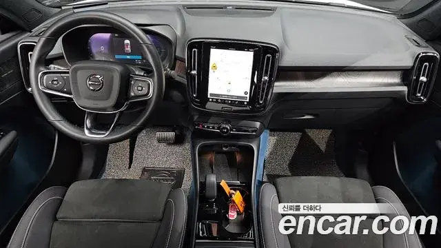 Volvo C40 Recharge 2022 — ფოტო 8/20