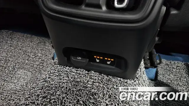 Volvo C40 Recharge 2022 — ფოტო 10/20
