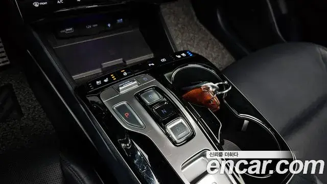 Hyundai Tucson Hybrid 2022 — ფოტო 17/20