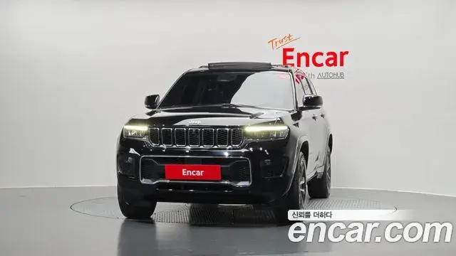 Jeep Grand Cherokee 2022 — Şəkil 15/20