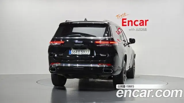 Jeep Grand Cherokee 2022 — Şəkil 10/20