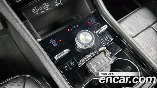 Jeep Grand Cherokee 2022 — Şəkil 16/20