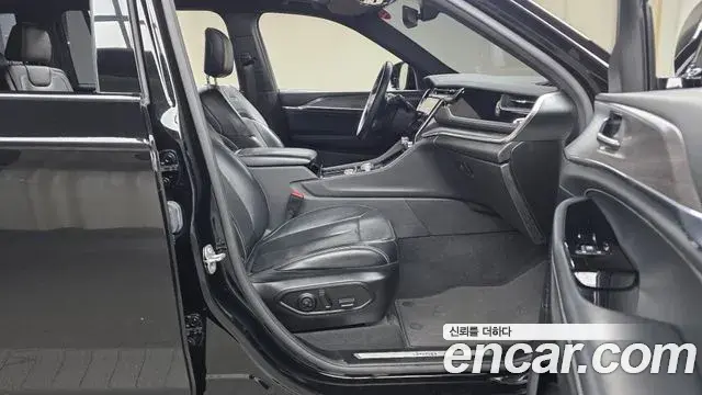 Jeep Grand Cherokee 2022 — Şəkil 12/20