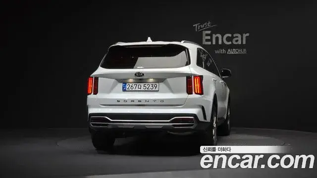 Kia Sorento 2021 — Фото 4/20