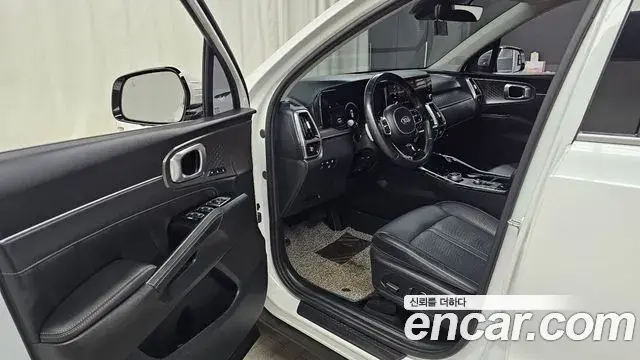Kia Sorento 2021 — Фото 10/20
