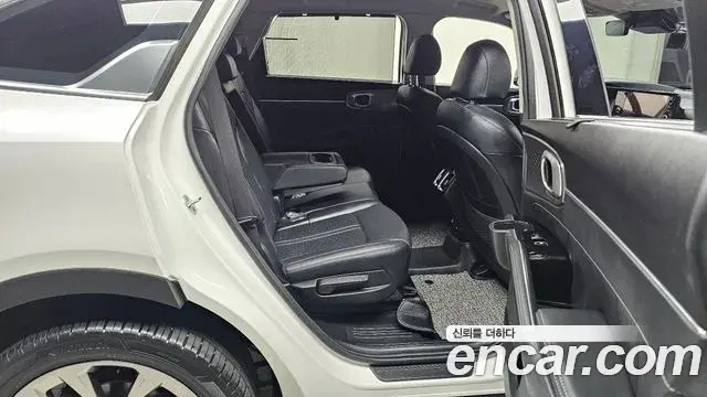 Kia Sorento 2021 — Фото 12/20