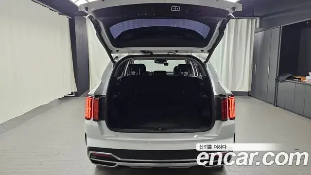 Kia Sorento 2021 — Фото 20/20