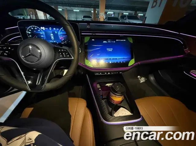 Mercedes-Benz E-Class 2025 — Photo 7/10