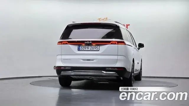 Kia Carnival 2023 — ფოტო 3/20