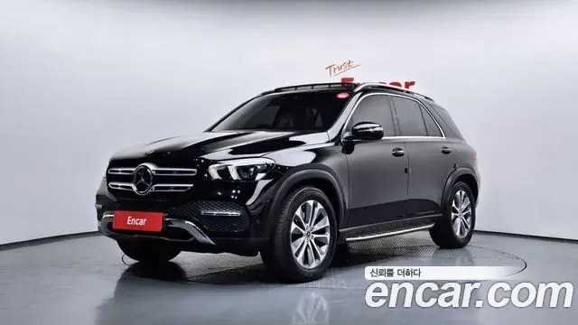 Mercedes-Benz GLE-Class 2022 — ფოტო 8/20