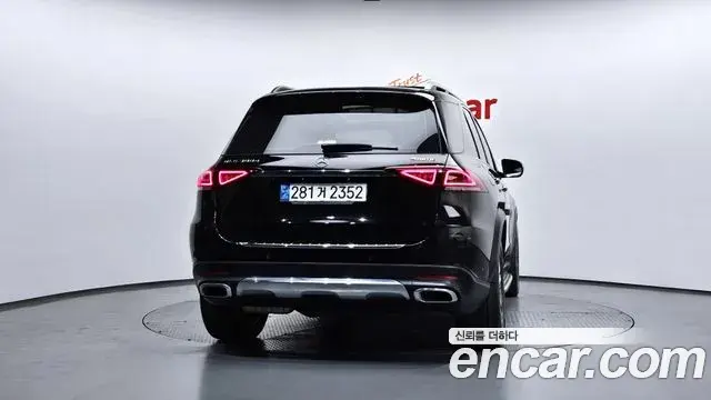 Mercedes-Benz GLE-Class 2022 — ფოტო 9/20